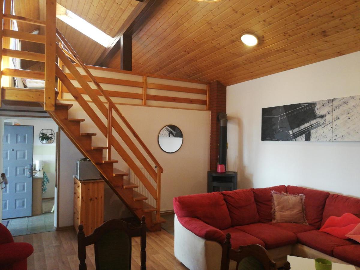 Ferienwohnung Bella Patria Rozwadza Exterior foto